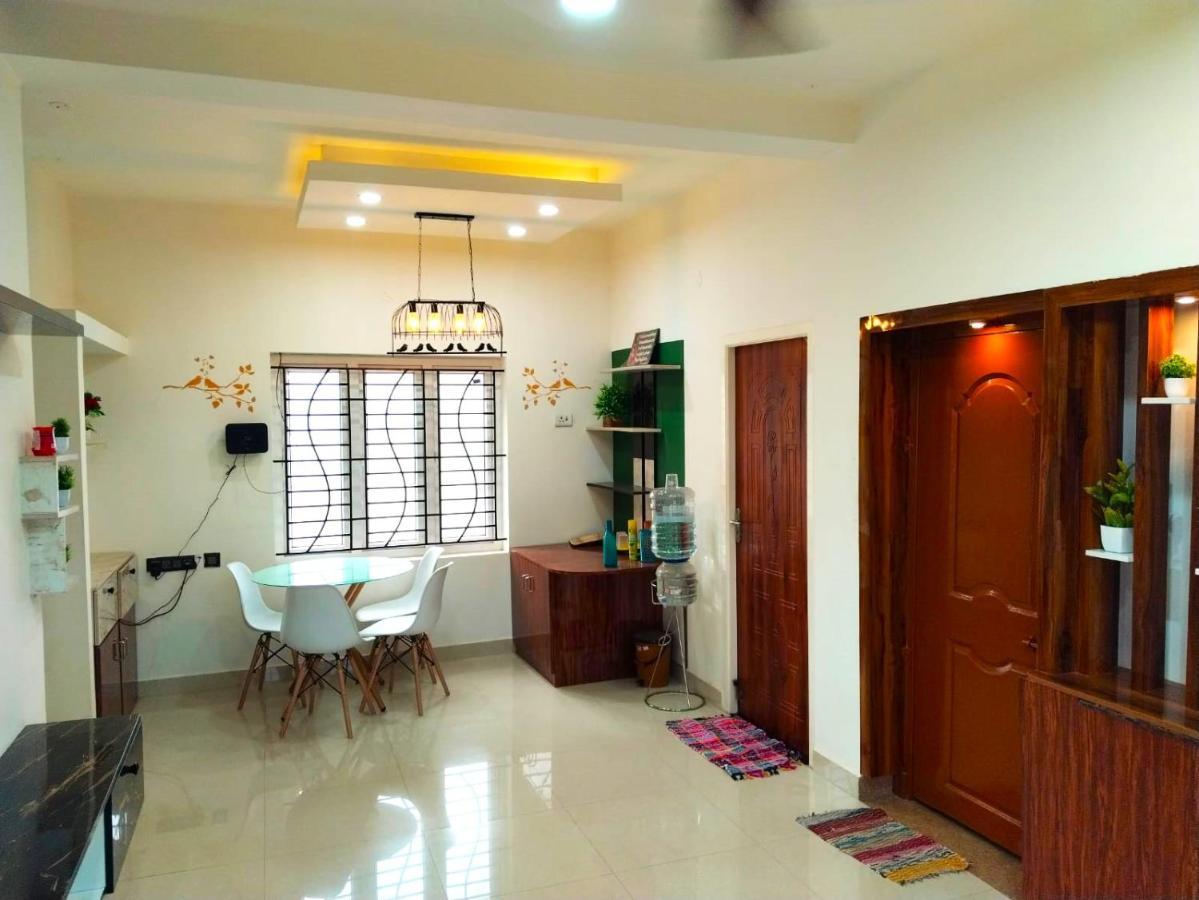 Asshappystayinn Hotel Tiruchirappalli Esterno foto