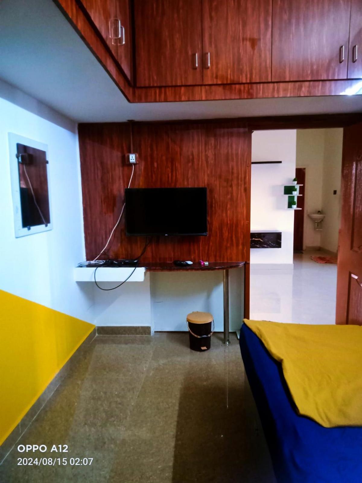 Asshappystayinn Hotel Tiruchirappalli Esterno foto